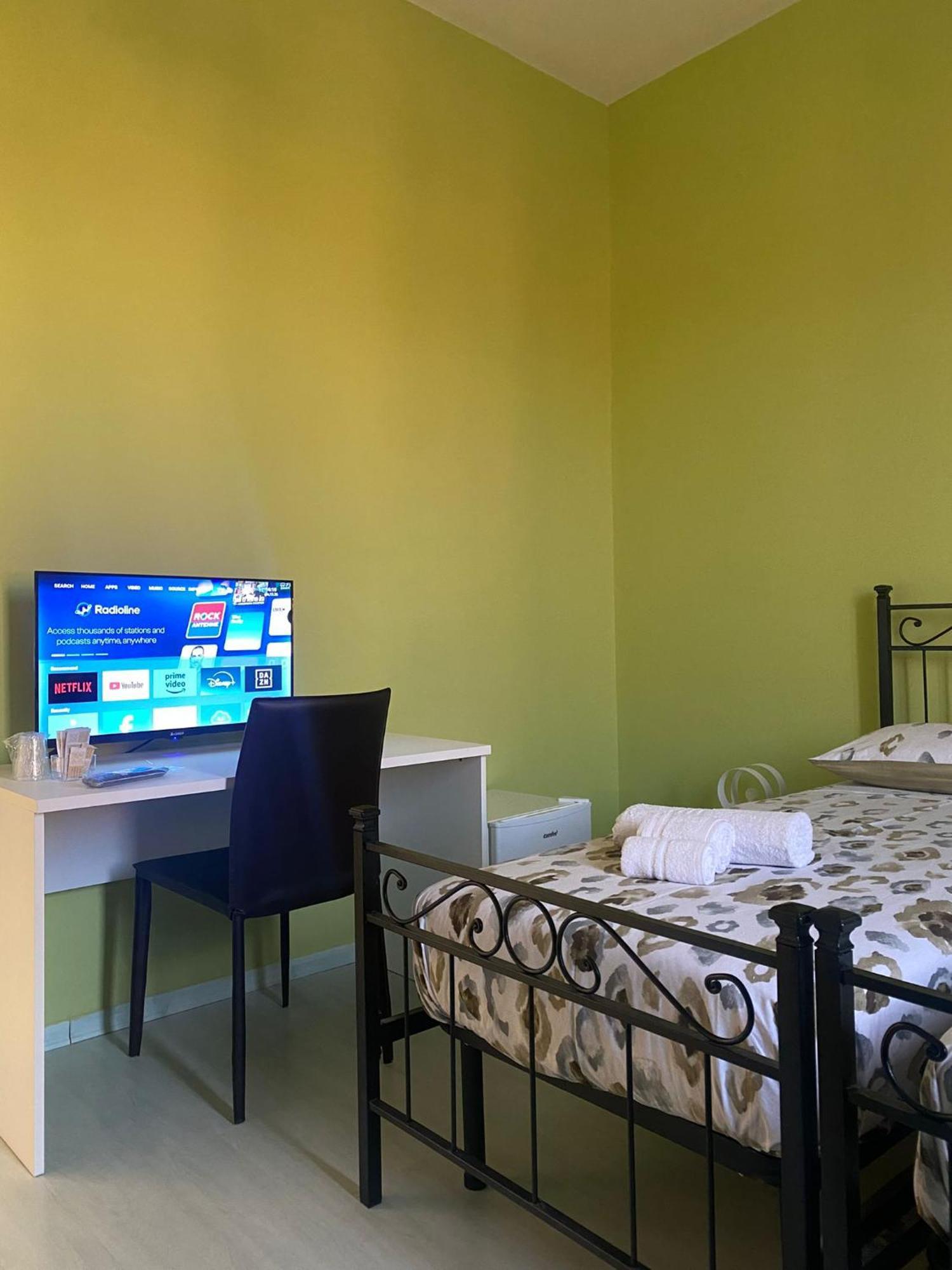 Marico Affittacamere Via Talarico Civico 3 Salerno Exteriör bild